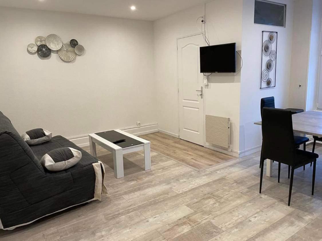 Appart Meuble 45M2 Calme Et Lumineux Au Continental Vittel Eksteriør bilde